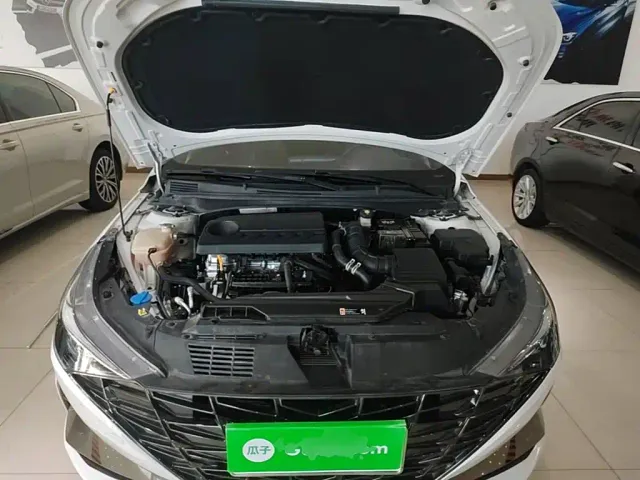 Hyundai Elantra — Фото автомобиля 19