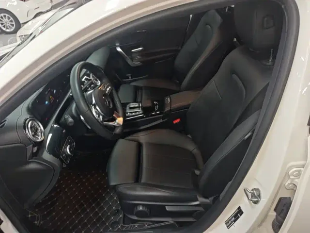 Mercedes-Benz A-Class — Фото автомобиля 10