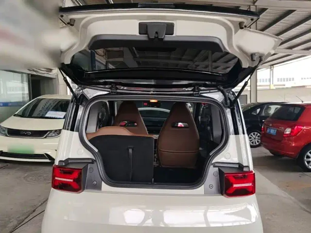 Wuling Hongguang Mini EV — Фото автомобиля 18