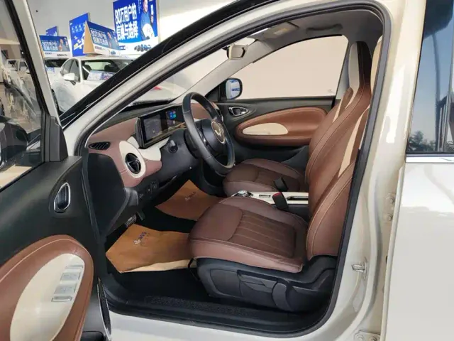 Wuling Bingo — Фото автомобиля 9
