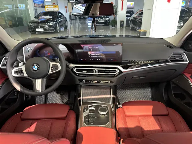 BMW 3 Series — Фото автомобиля 13