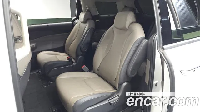 Kia Carnival 4th Gen — Фото автомобиля 17