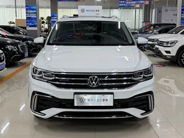 Volkswagen Tiguan L PHEV — Фото автомобиля 2