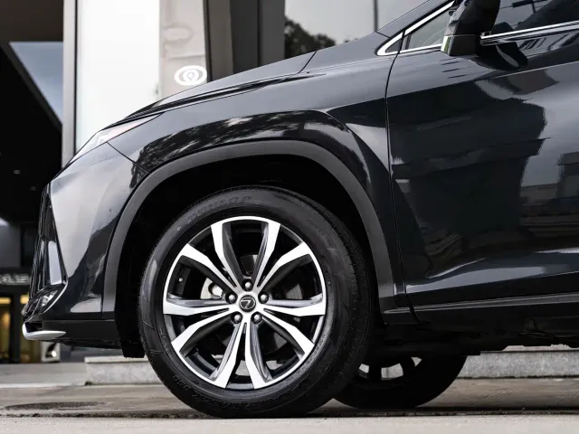 Lexus RX — Фото автомобиля 8