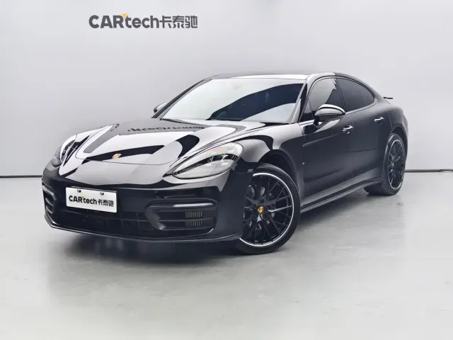 Фотография автомобиля — Porsche Panamera