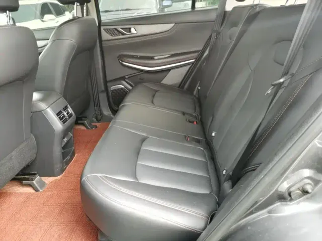 Changan CS75 — Фото автомобиля 16