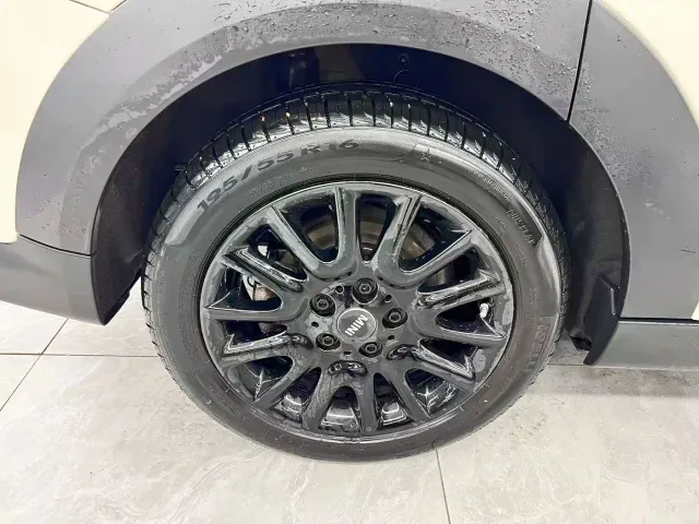 MINI Hatch — Фото автомобиля 21