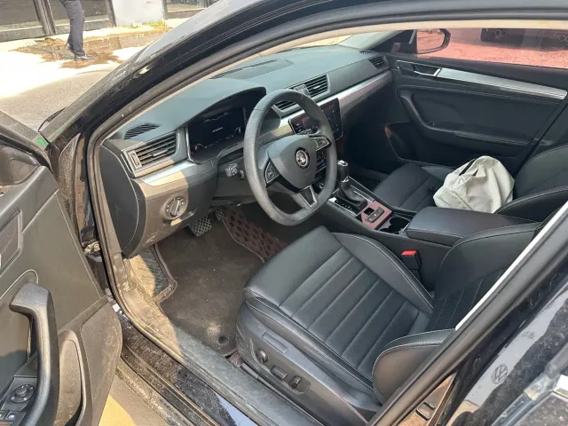 Skoda Superb — Фото автомобиля 5