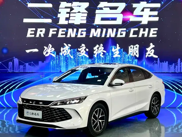 Фотография автомобиля — BYD Qin L