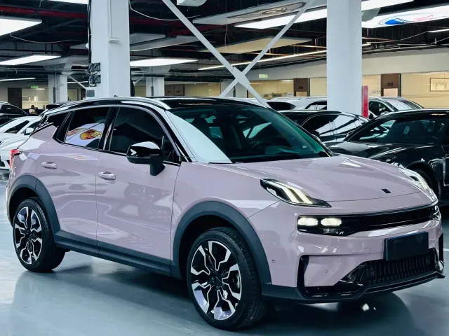 Lynk & Co 06 — Фото автомобиля 3