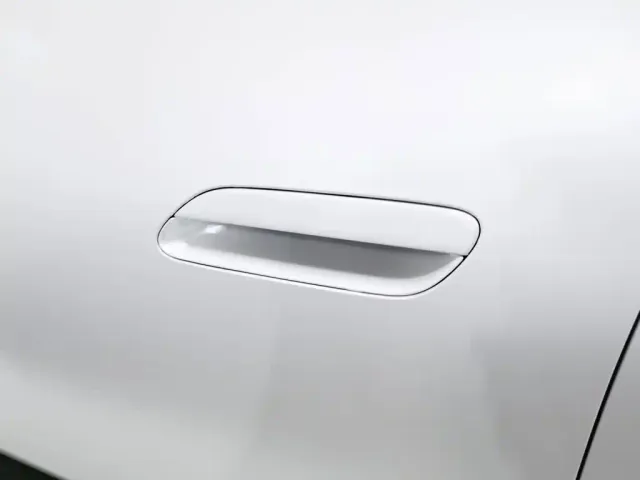 Xiaomi SU7 — Фото автомобиля 18