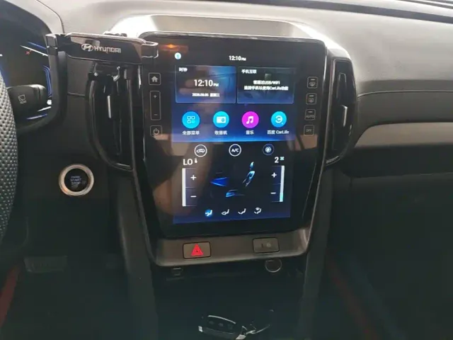 Hyundai ix35 — Фото автомобиля 12