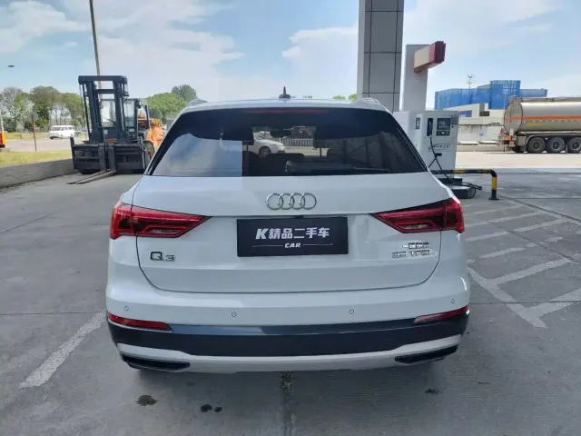 Audi Q3 — Фото автомобиля 6