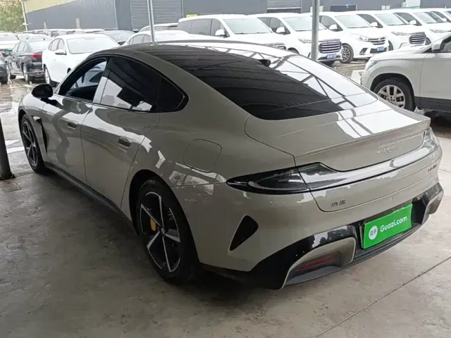 Xiaomi SU7 — Фото автомобиля 4