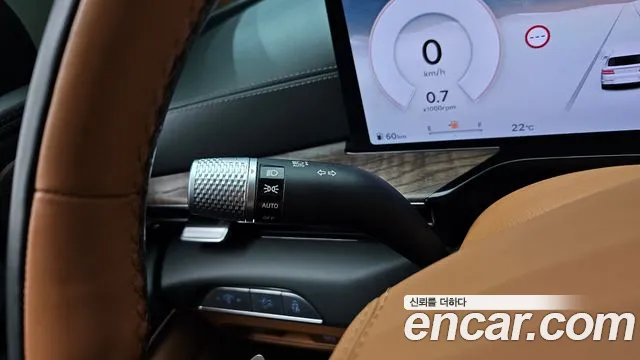 Genesis GV80 2.5T Бензин 2WD — Фото автомобиля 30