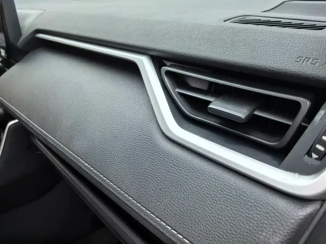 Toyota RAV4 — Фото автомобиля 15
