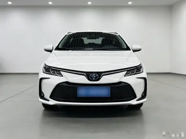 Toyota Corolla — Фото автомобиля 2