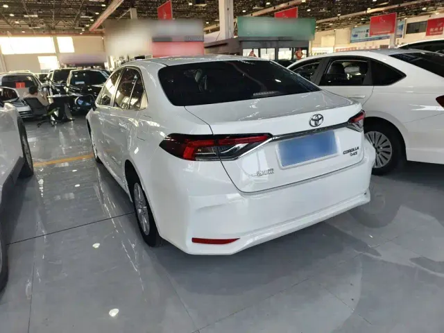Toyota Corolla — Фото автомобиля 7