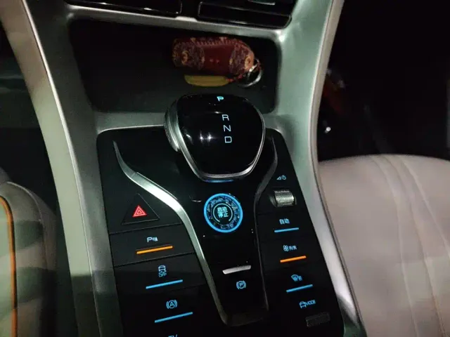 BYD Song Pro — Фото автомобиля 10