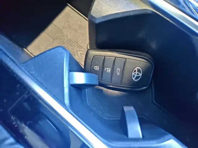 Toyota Camry — Фото автомобиля 16