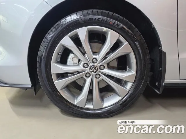 Toyota Sienna — Фото автомобиля 5