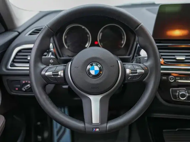 BMW 1 Series — Фото автомобиля 11