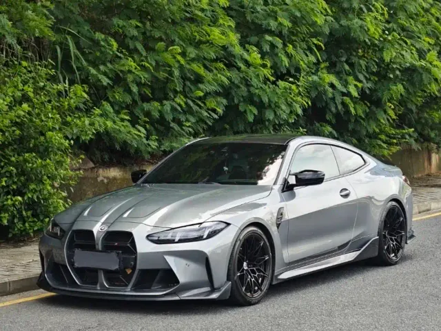 Фотография автомобиля — BMW M4