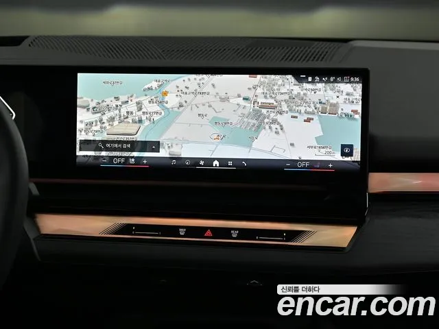 BMW 5 Series G60 — Фото автомобиля 14