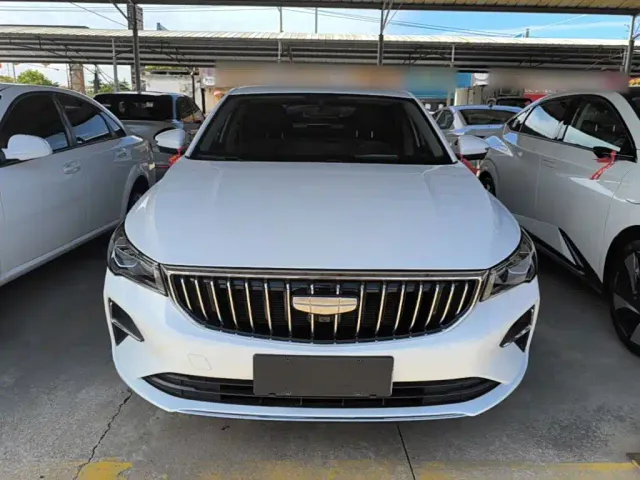 Geely Emgrand — Фото автомобиля 2