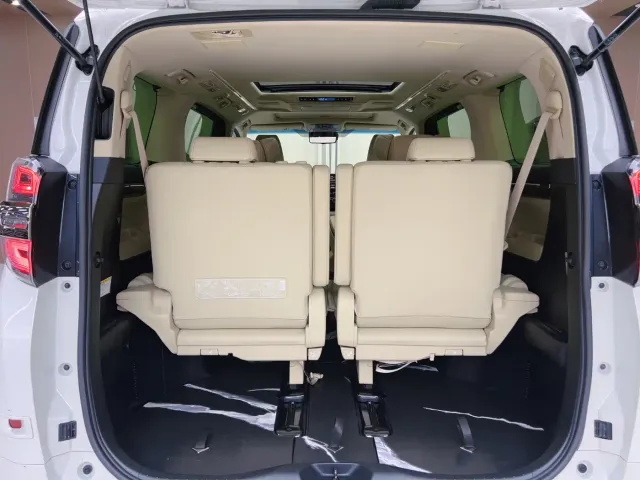 Toyota Vellfire — Фото автомобиля 8