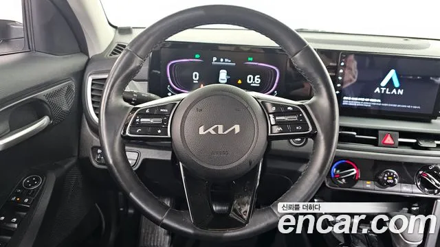 Kia Seltos Новый Seltos Бензин 2.0 2WD — Фото автомобиля 14