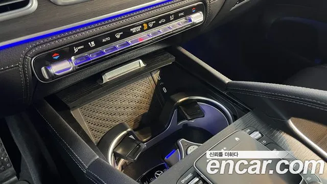 Mercedes-Benz GLS-Class — Фото автомобиля 16