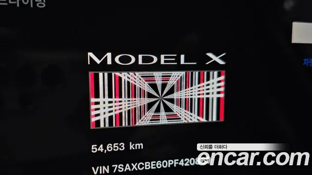 Tesla Model X — Фото автомобиля 8