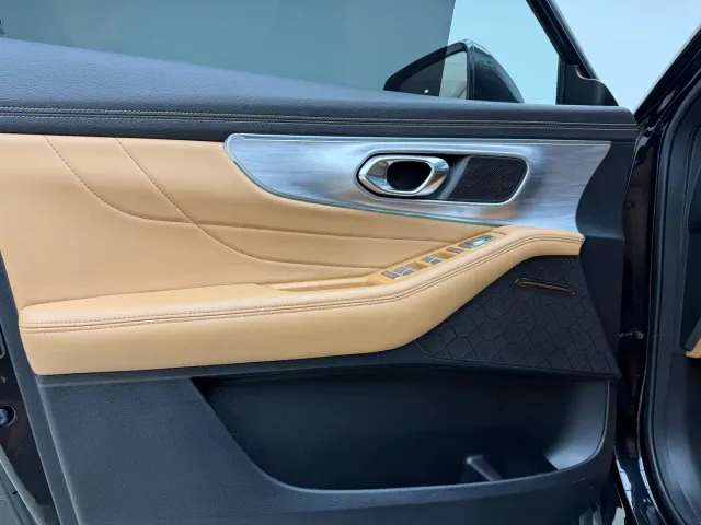 GAC Trumpchi GS8 — Фото автомобиля 5