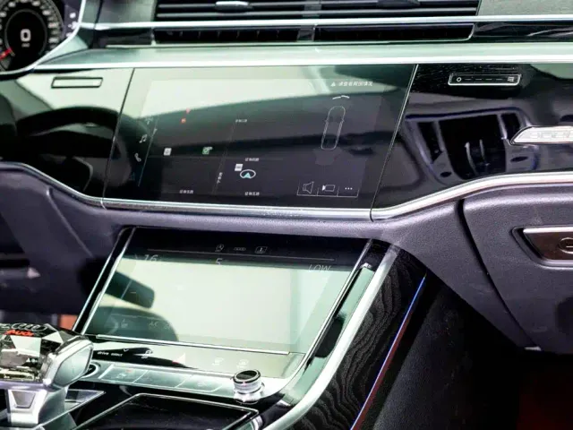 Audi A8 — Фото автомобиля 15
