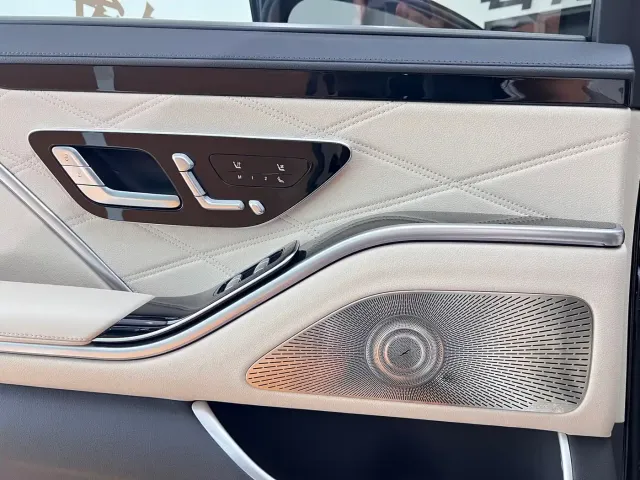 Mercedes-Benz Maybach S-Class — Фото автомобиля 26