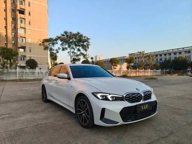 BMW 3 Series — Фото автомобиля 3