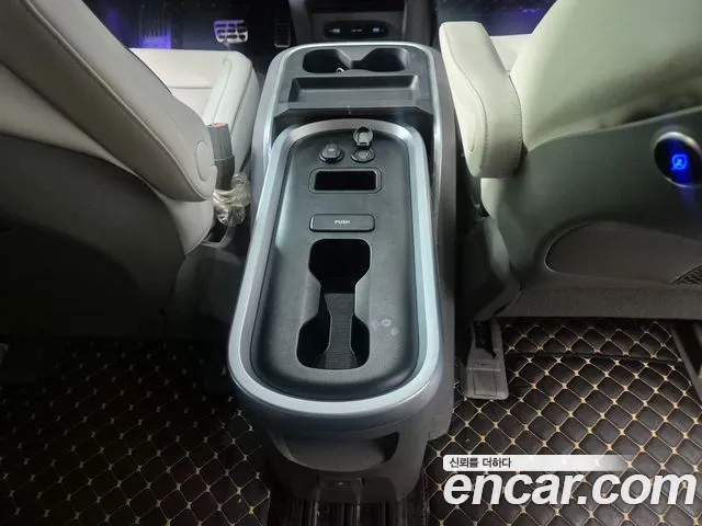Hyundai Staria — Фото автомобиля 14