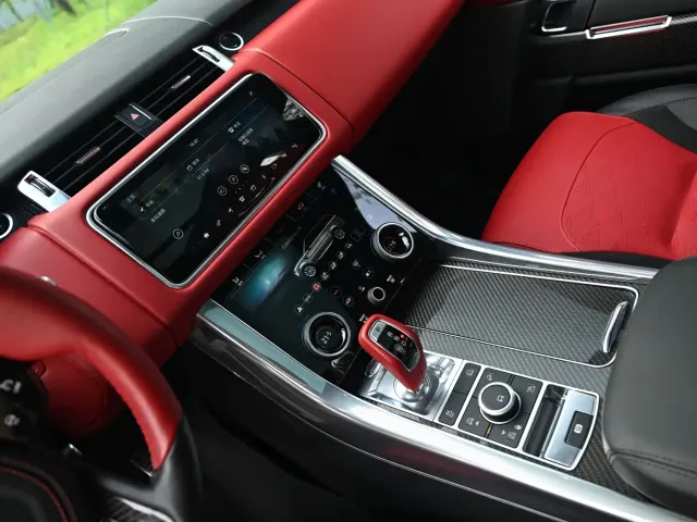 Land Rover Range Rover Sport — Фото автомобиля 10