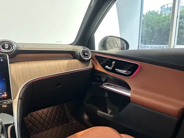 Mercedes-Benz GLC-Class — Фото автомобиля 12