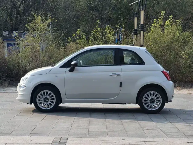 Fiat 500 — Фото автомобиля 3