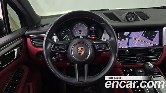 Porsche Macan — Фото автомобиля 13
