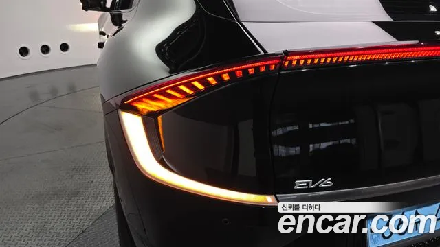 Kia EV6 — Фото автомобиля 8