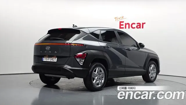 Hyundai Kona Kona (SX2) Бензин 1.6 турбо 2WD — Фото автомобиля 2