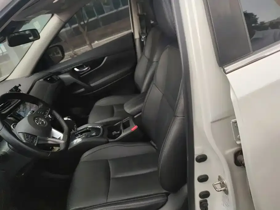 Nissan X-Trail 2022 2.0L 2WD Smart Comfort Edition — Фото автомобиля 9
