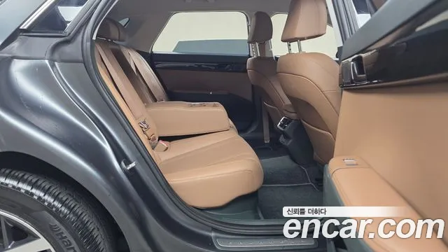 Hyundai Grandeur GN7 — Фото автомобиля 17