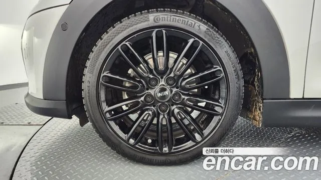 MINI Cooper — Фото автомобиля 5