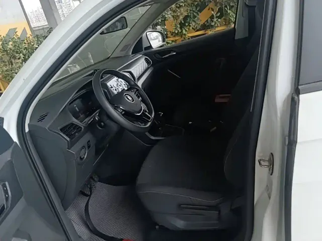 Volkswagen T-Cross — Фото автомобиля 14