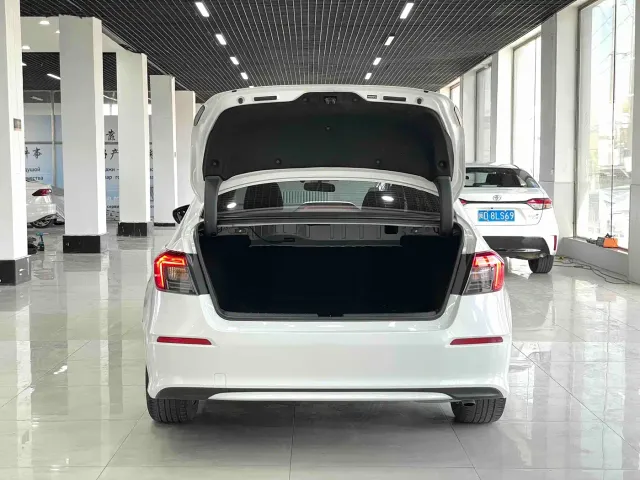 Honda Civic — Фото автомобиля 16