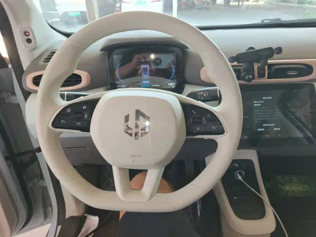 Leapmotor T03 — Фото автомобиля 10